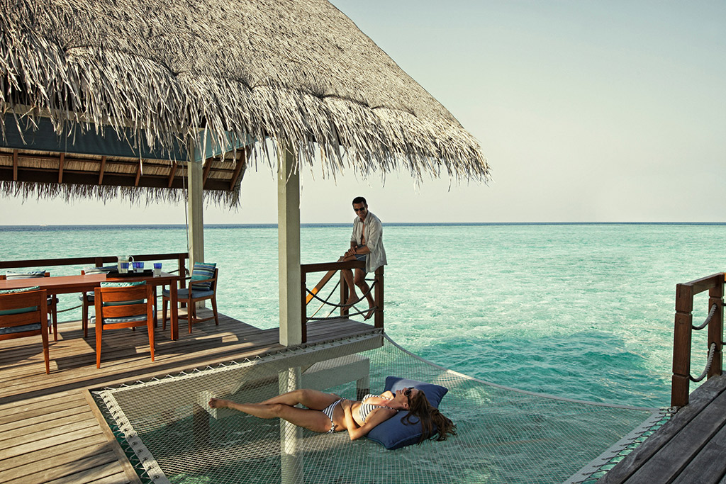 Nada como relaxar entre um mergulho e outro! Foto cortesia Four Seasons Maldives at Landaa Giraavaru
