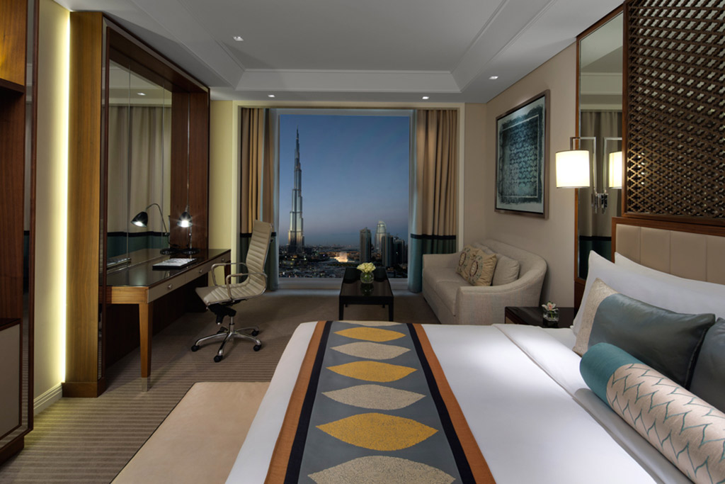 Luxury-Burj-View-Taj-Club-Room