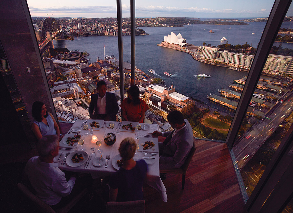Austrália_TA_Altitude-Restaurant,-Shangri-La-Hotel,-Sydney,-NSW_Mandatory-credit-Tourism-Australia_Photographer-Hugh-Stewart