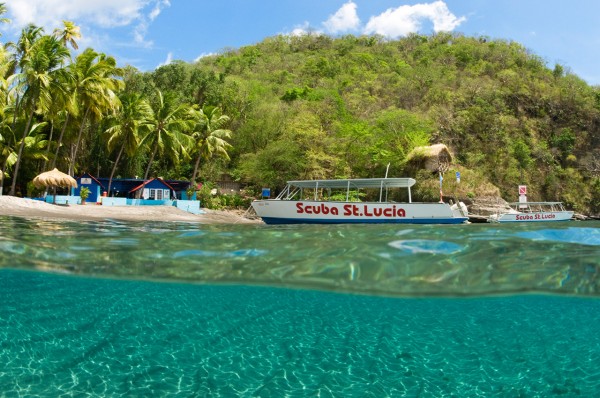 Atividades ao ar livre são abundantes no sul da ilha de St. Lucia, sendo um dos melhores pontos para mergulho - foto Anse Chastenet