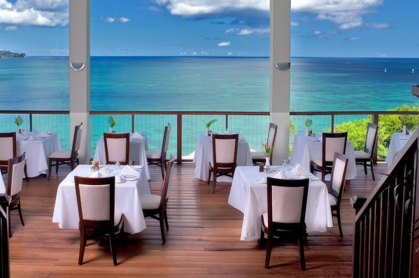 O restaurante com vista incrível para o mar do Caribe - foto Calabash Cove