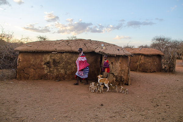 Um dos povos etnicos mais conhecidos, os masai ainda preservam muitas das suas tradições culturais. Foto Andrea Landaeta